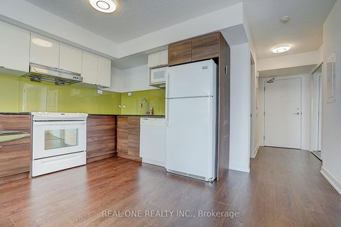 Photo 10 at 1501 - 121 Mcmahon Drive, Bayview Village, Toronto