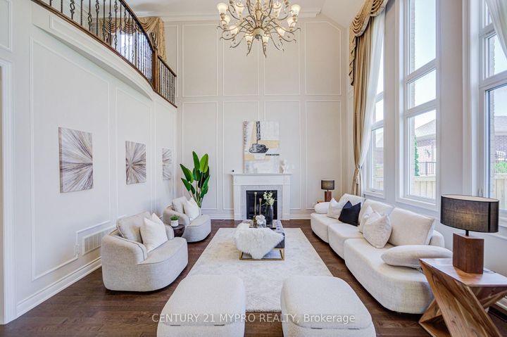 Photo 15 at 6 Tralee Court, Angus Glen, Markham