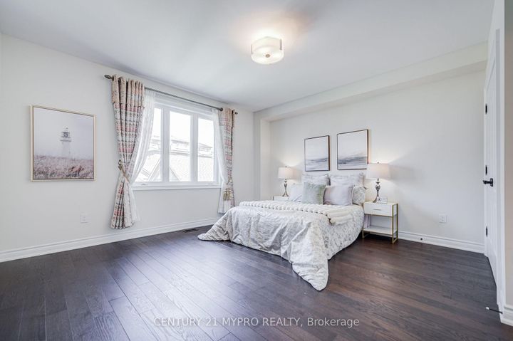 Photo 33 at 6 Tralee Court, Angus Glen, Markham