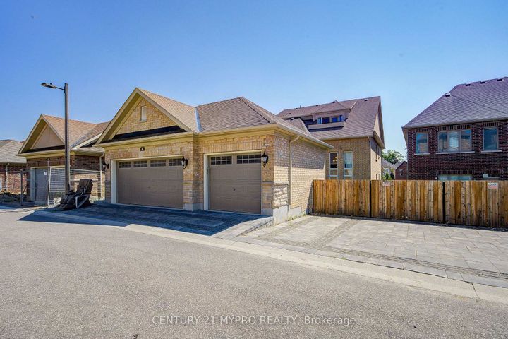 Photo 46 at 6 Tralee Court, Angus Glen, Markham