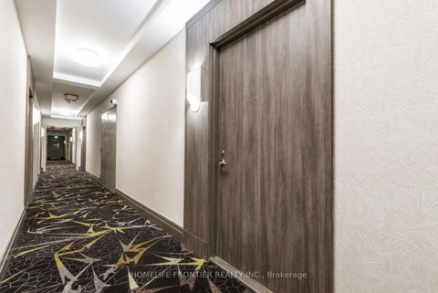 Photo 6 at 301 - 20 Gatineau Drive, Beverley Glen, Vaughan