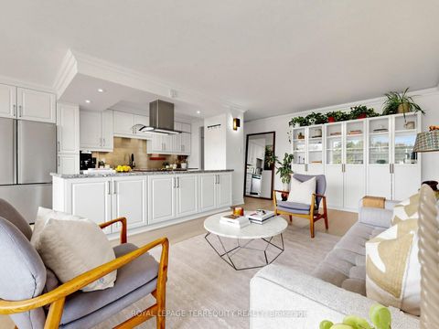 Photo 11 at 402 - 60 Montclair Avenue, Forest Hill South, Toronto