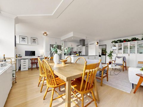 Photo 13 at 402 - 60 Montclair Avenue, Forest Hill South, Toronto