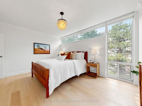 Photo 21 at 402 - 60 Montclair Avenue, Forest Hill South, Toronto