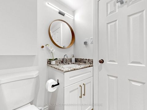 Photo 31 at 402 - 60 Montclair Avenue, Forest Hill South, Toronto