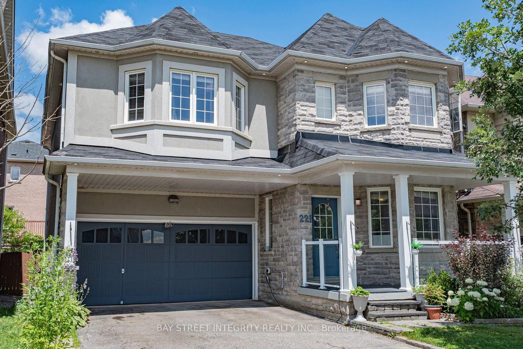 221 Woodspring Avenue, Woodland Hill, Newmarket photo 0