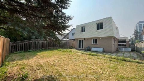 Photo 17 at 711 Irwin Crescent, Leslie Valley, Newmarket