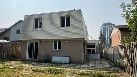 Photo 18 at 711 Irwin Crescent, Leslie Valley, Newmarket