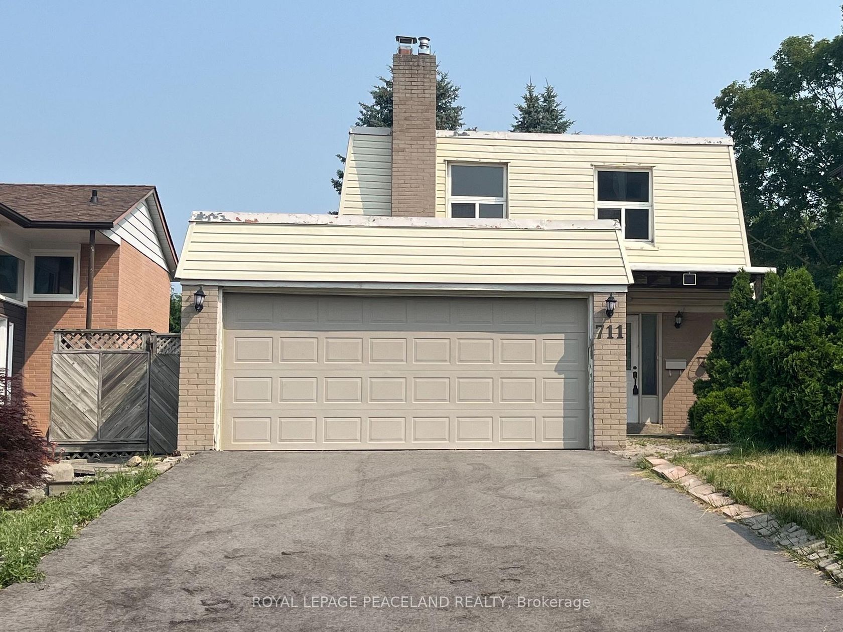 711 Irwin Crescent, Leslie Valley, Newmarket photo 0