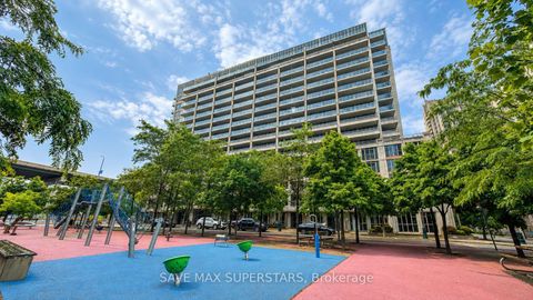 Photo 2 at 714 - 35 Bastion Street, Niagara, Toronto