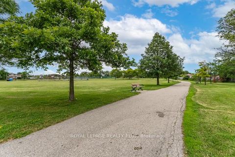 Photo 5 at 87 Hullmar Drive, Black Creek, Toronto
