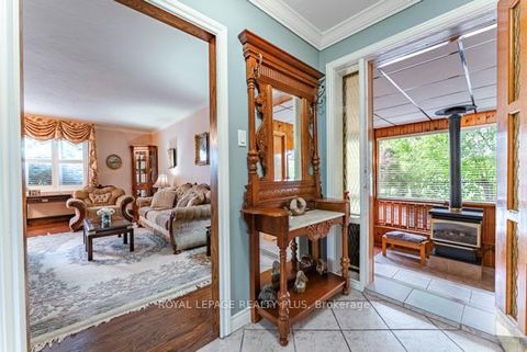 Photo 8 at 87 Hullmar Drive, Black Creek, Toronto