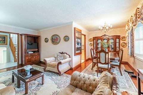Photo 11 at 87 Hullmar Drive, Black Creek, Toronto
