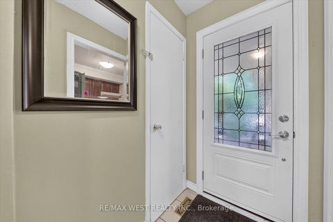 Photo 5 at 66 Bushwood Court, Malvern, Toronto