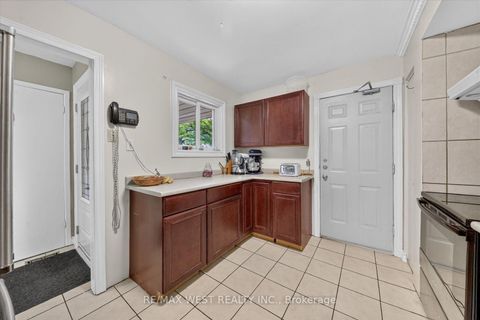 Photo 7 at 66 Bushwood Court, Malvern, Toronto