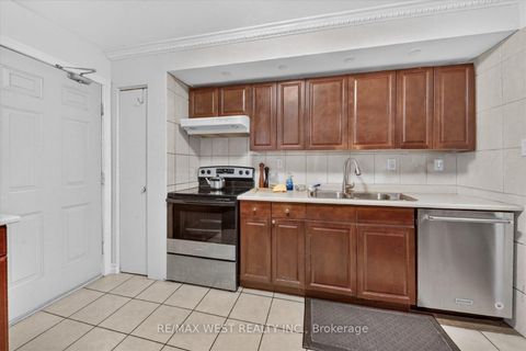 Photo 8 at 66 Bushwood Court, Malvern, Toronto