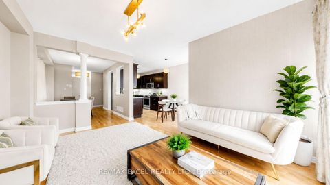 Photo 4 at 176 Sir Sanford Fleming Way, Patterson, Vaughan