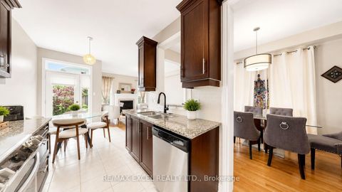 Photo 9 at 176 Sir Sanford Fleming Way, Patterson, Vaughan