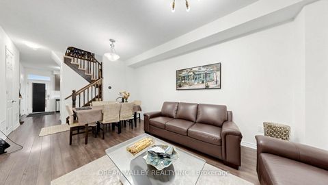 Photo 3 at 138 Cleanside Road, Birchmount, Toronto