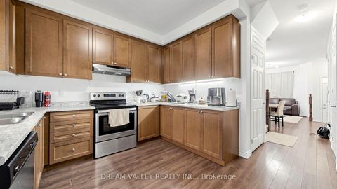Photo 12 at 138 Cleanside Road, Birchmount, Toronto