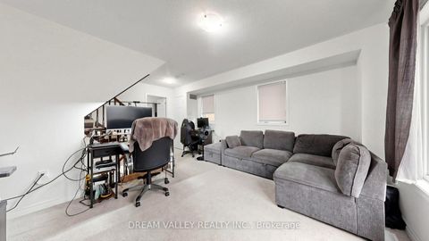 Photo 20 at 138 Cleanside Road, Birchmount, Toronto