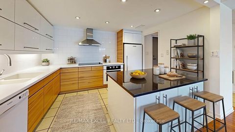 Photo 4 at 603 - 135 George Street S, Waterfront Communities C8, Toronto