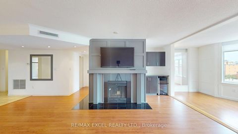 Photo 11 at 603 - 135 George Street S, Waterfront Communities C8, Toronto
