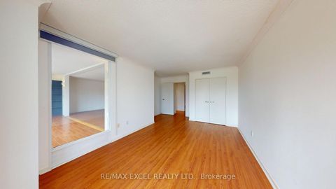 Photo 25 at 603 - 135 George Street S, Waterfront Communities C8, Toronto