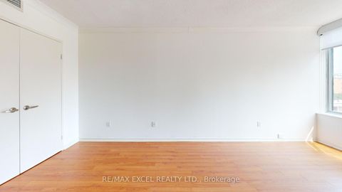 Photo 28 at 603 - 135 George Street S, Waterfront Communities C8, Toronto