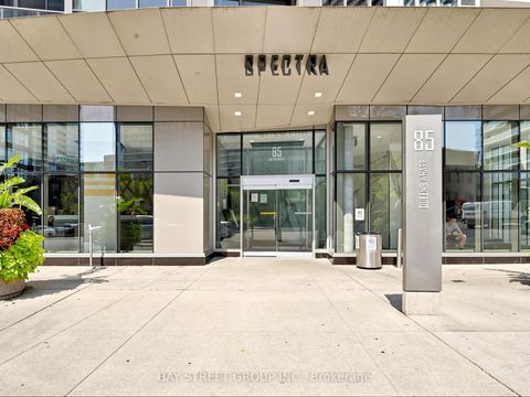 Photo 3 at 316 - 85 Queens Wharf Road, Waterfront Communities C1, Toronto