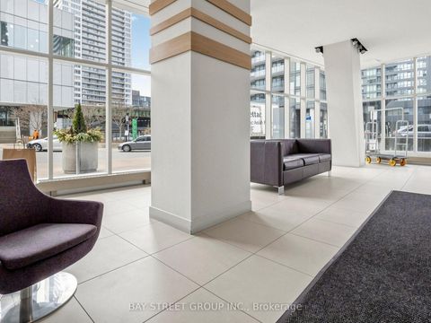 Photo 4 at 316 - 85 Queens Wharf Road, Waterfront Communities C1, Toronto