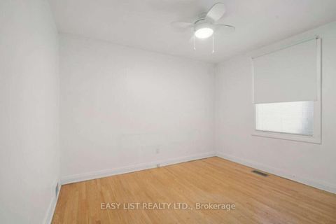 Photo 3 at 39 Churchill Avenue, Willowdale West, Toronto