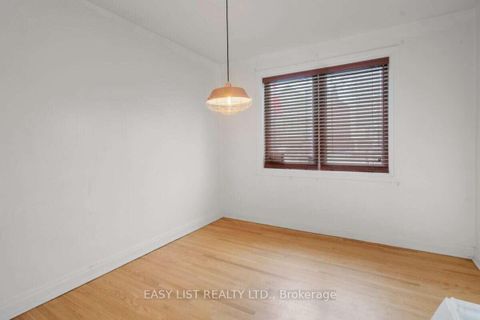 Photo 5 at 39 Churchill Avenue, Willowdale West, Toronto