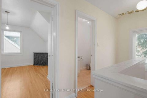 Photo 10 at 39 Churchill Avenue, Willowdale West, Toronto