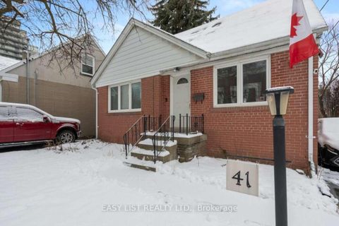 Photo 18 at 39 Churchill Avenue, Willowdale West, Toronto