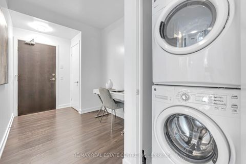 Photo 3 at 809 - 10 Park Lawn Road, Mimico, Toronto