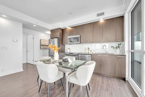 Photo 7 at 809 - 10 Park Lawn Road, Mimico, Toronto
