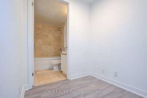 Photo 9 at 2012 - 14 York Street, Waterfront Communities C1, Toronto