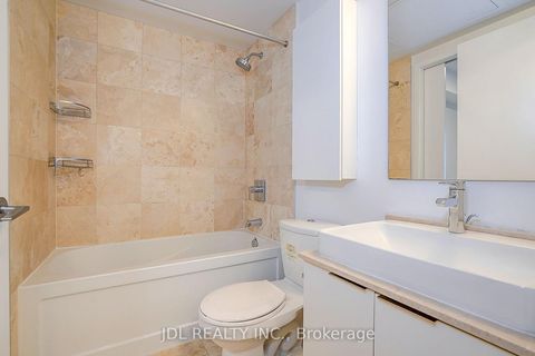 Photo 11 at 2012 - 14 York Street, Waterfront Communities C1, Toronto