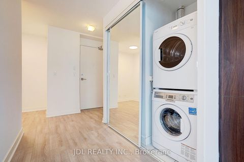 Photo 13 at 2012 - 14 York Street, Waterfront Communities C1, Toronto