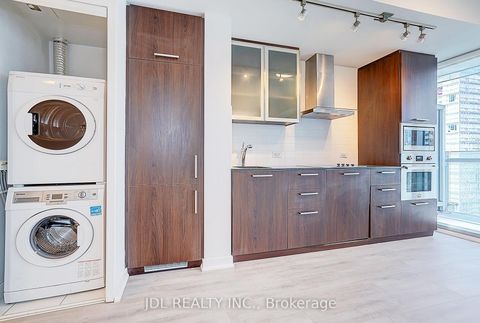 Photo 15 at 2012 - 14 York Street, Waterfront Communities C1, Toronto