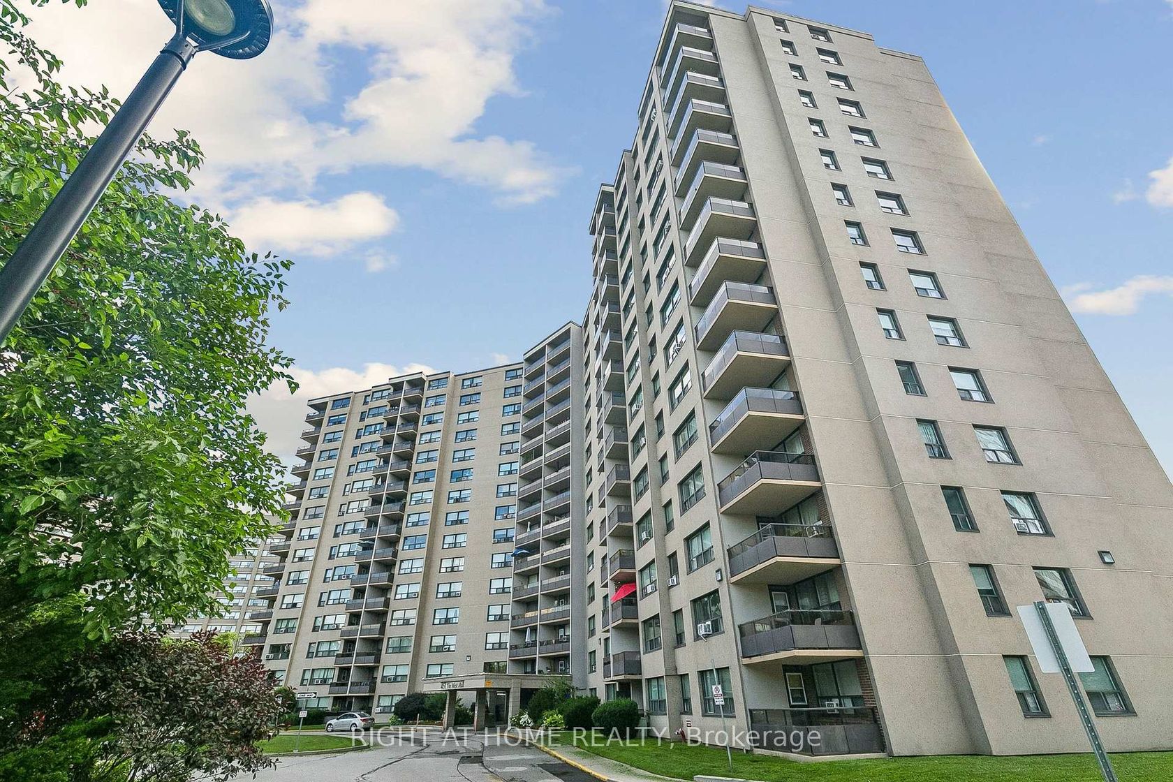 807 - 451 The West Mall, Etobicoke West Mall, Toronto photo number 2
