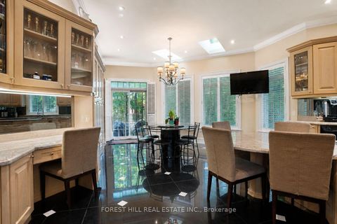 Photo 15 at 161 Renaissance Court, Beverley Glen, Vaughan