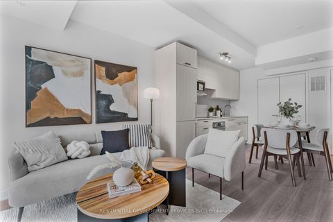 Photo 2 at 137 - 69 Curlew Drive, Donalda, Toronto