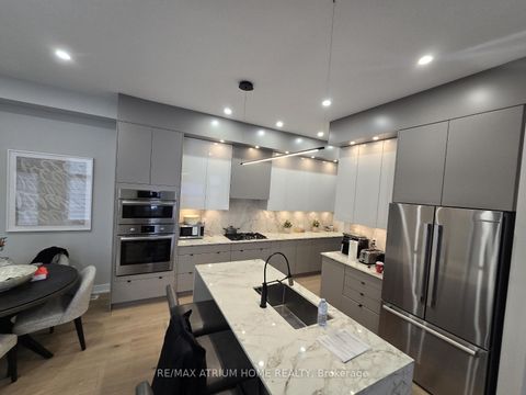 Photo 9 at 5 Norbury Crescent, Bendale, Toronto