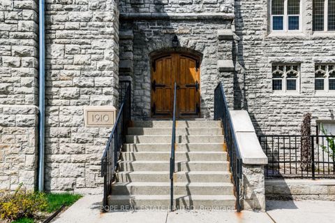 Photo 2 at 202 - 384 Sunnyside Avenue, Swansea, Toronto