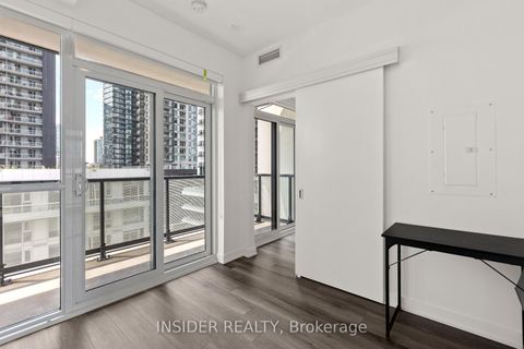 Photo 4 at 703 - 30 Ordnance Street, Niagara, Toronto