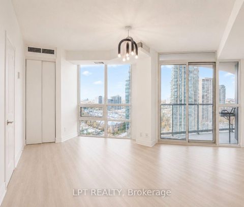 Photo 10 at 1706 - 35 Hollywood Avenue, Willowdale East, Toronto