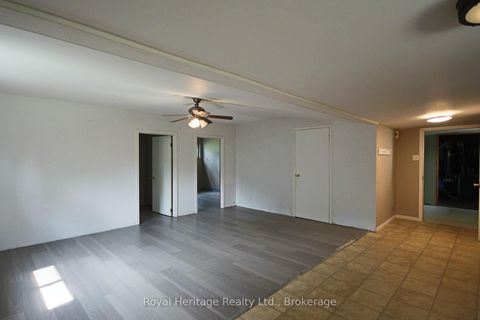Photo 8 at 135 Silas Boulevard, Keswick North, Georgina