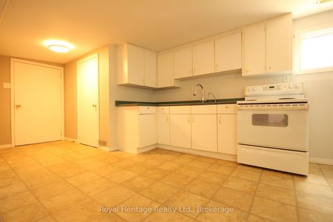 Photo 12 at 135 Silas Boulevard, Keswick North, Georgina